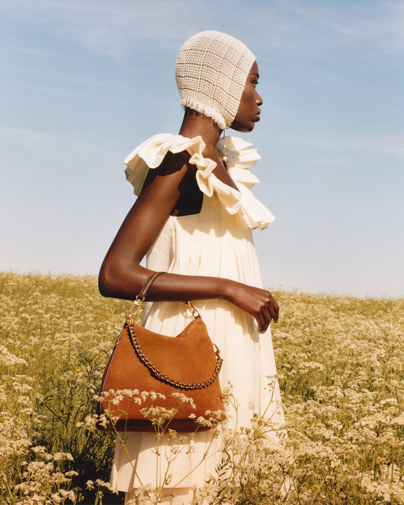 The Louis Vuitton Multipass Emerges as the Maison's Next Must-Have 4 Louis Vuitton Multipass 4