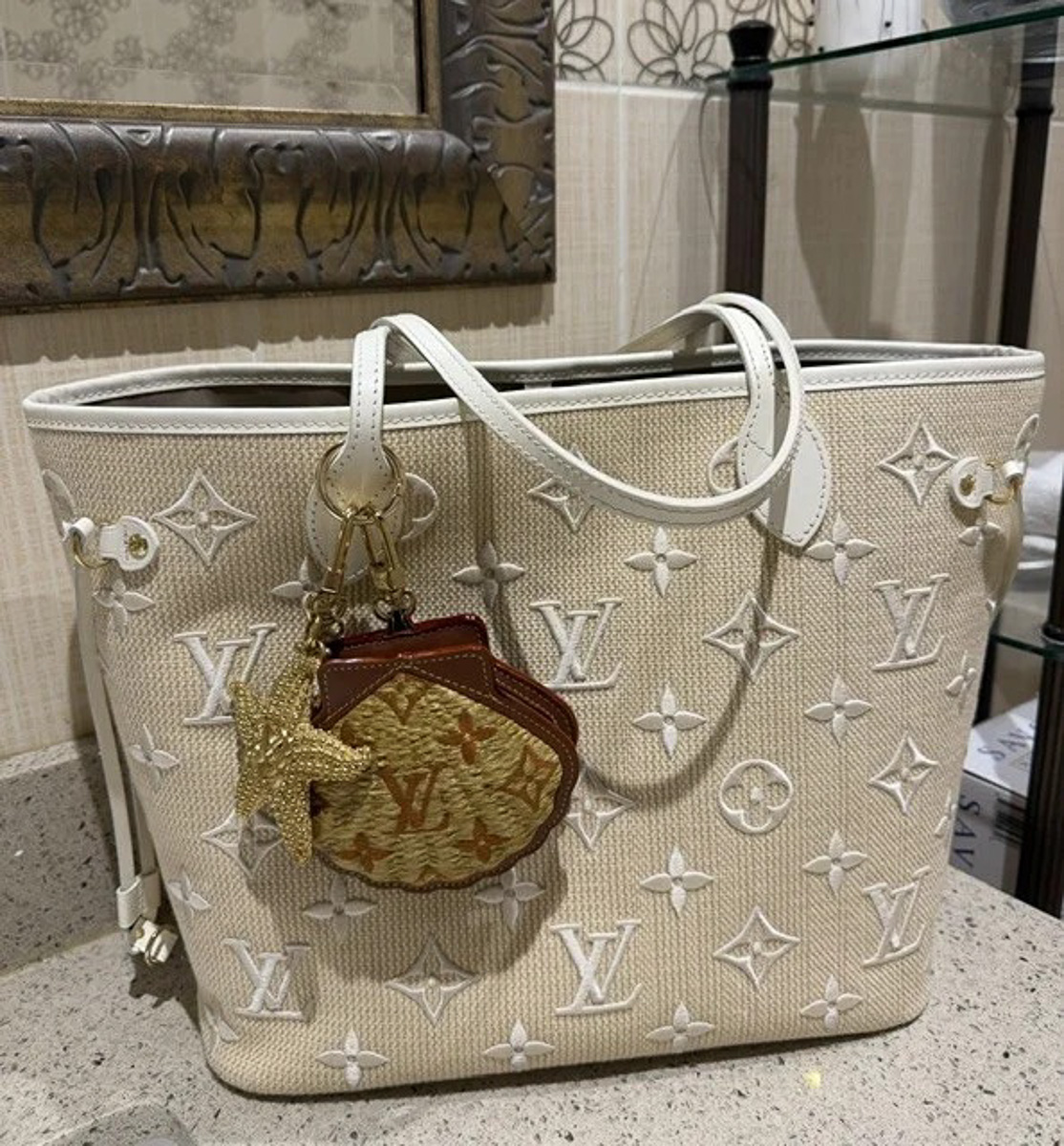 Louis Vuitton Neverfull MM tote Louis Vuitton Neverfull MM tote