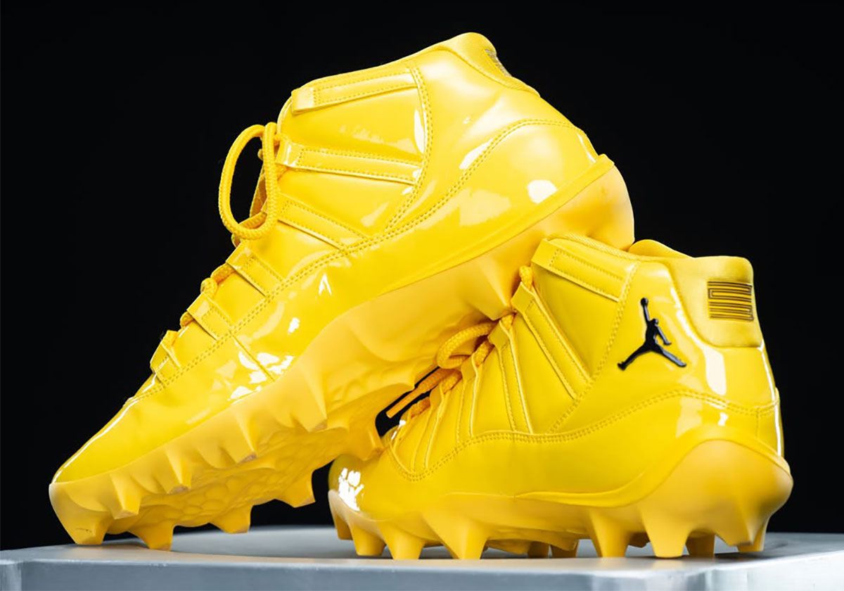 Air Jordan 11 Td Michigan Wolverines Football Cleats 1
