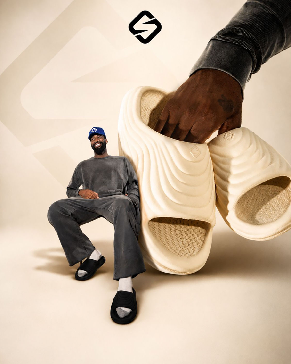 Andre Drummond Stria Sport Zellerfeld Surge Slides 7