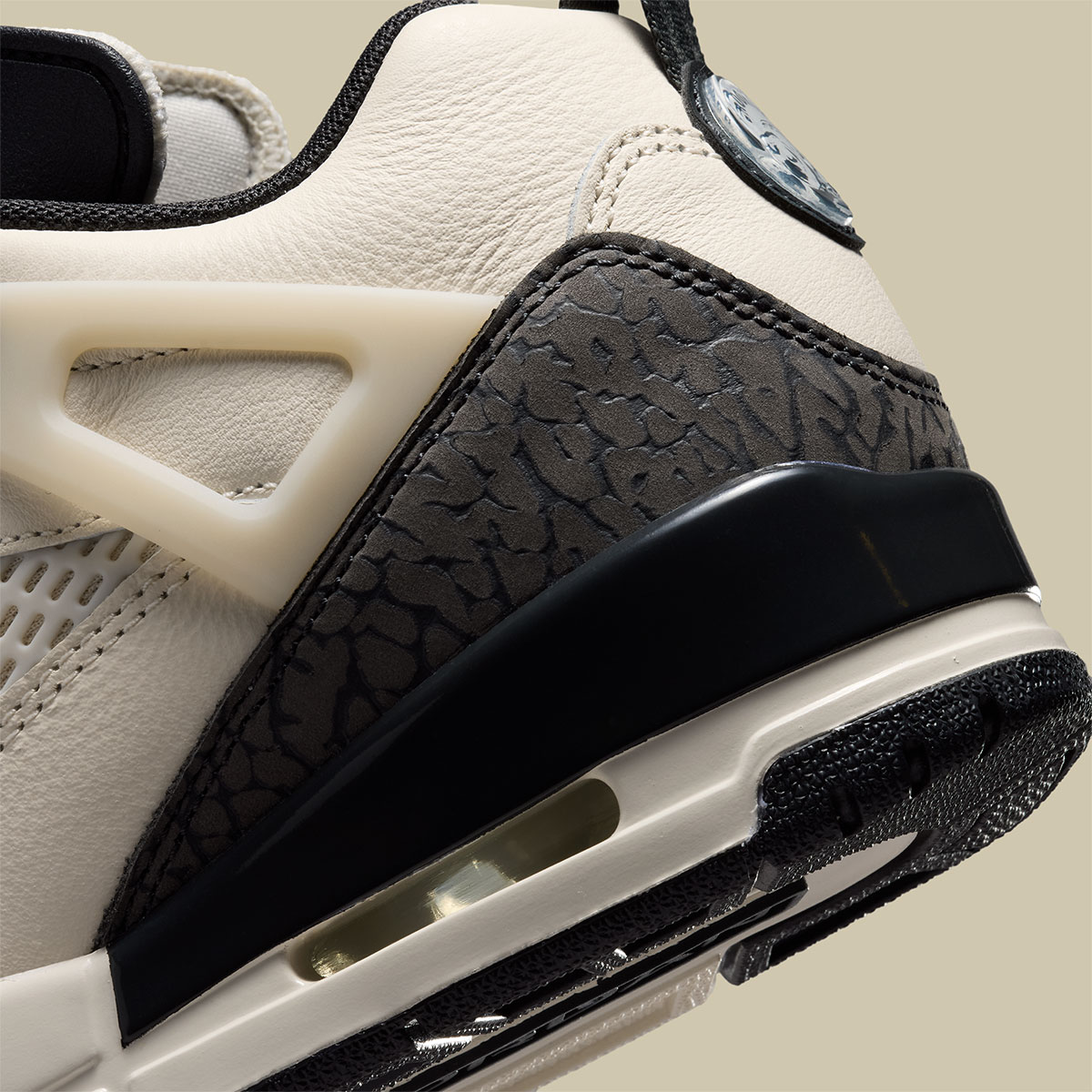 Jordan Spizike Low Chalk Medium Ash Off Noir Ir1836 102 8