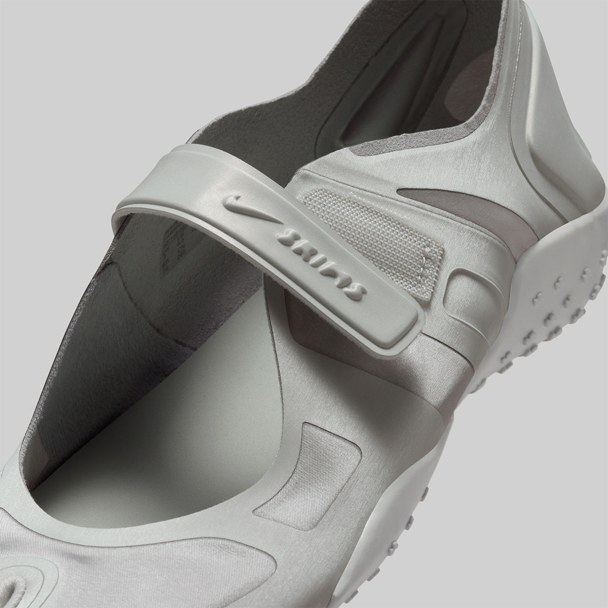 Nikeskims Rift Mesh Night Silver Base Grey Medium Silver Iq7158 002 7