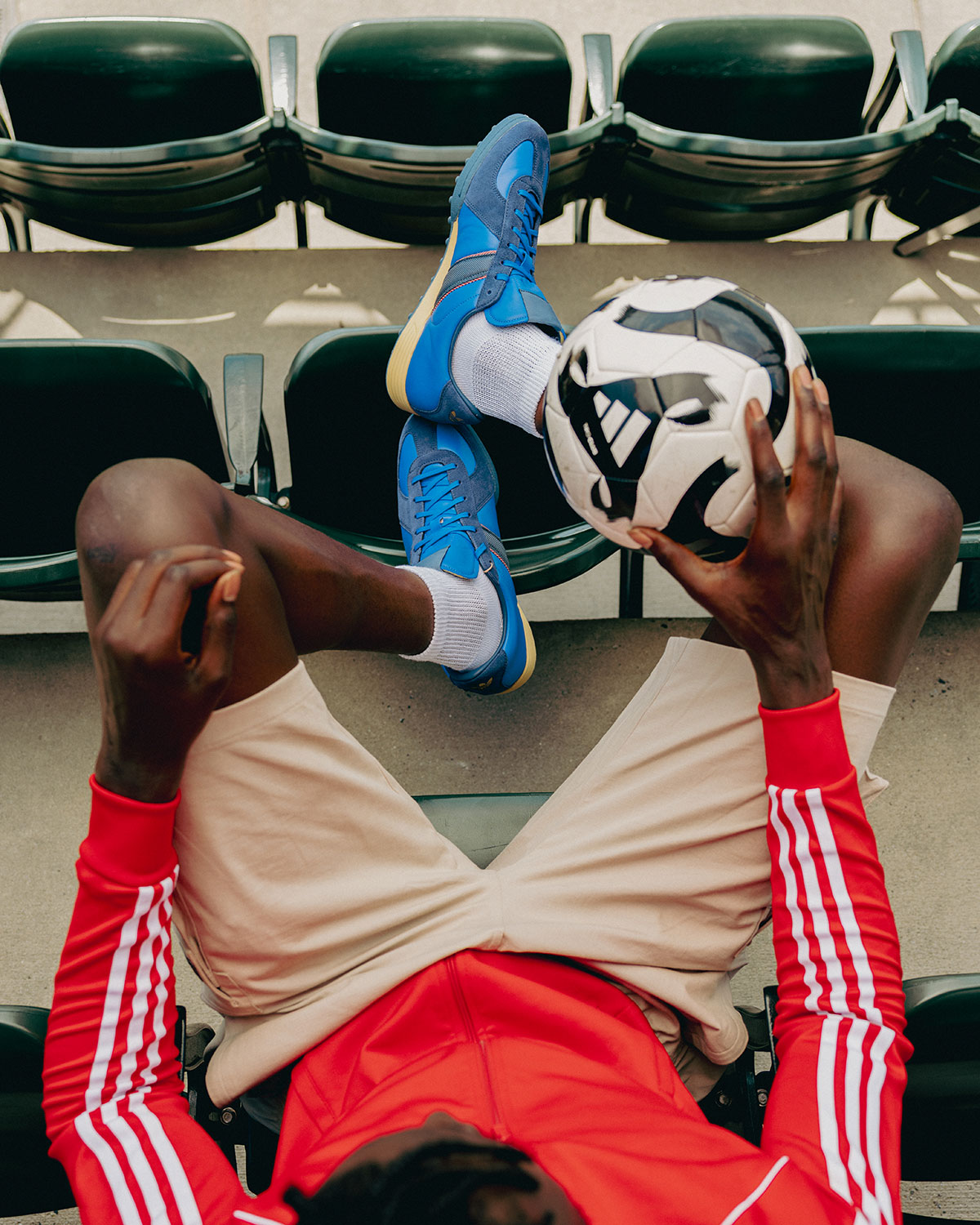 The Whitaker Group Adidas Bw Mundial 3