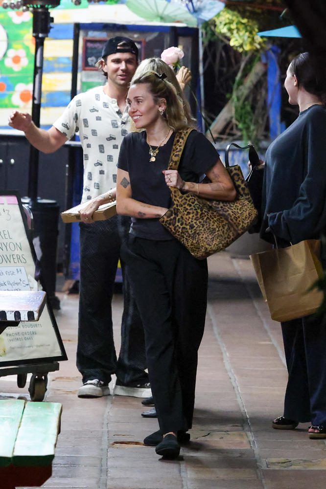 Miley Cyrus Saint Laurent Leopard Bea Bag Miley Cyrus Saint Laurent Leopard Bea Bag