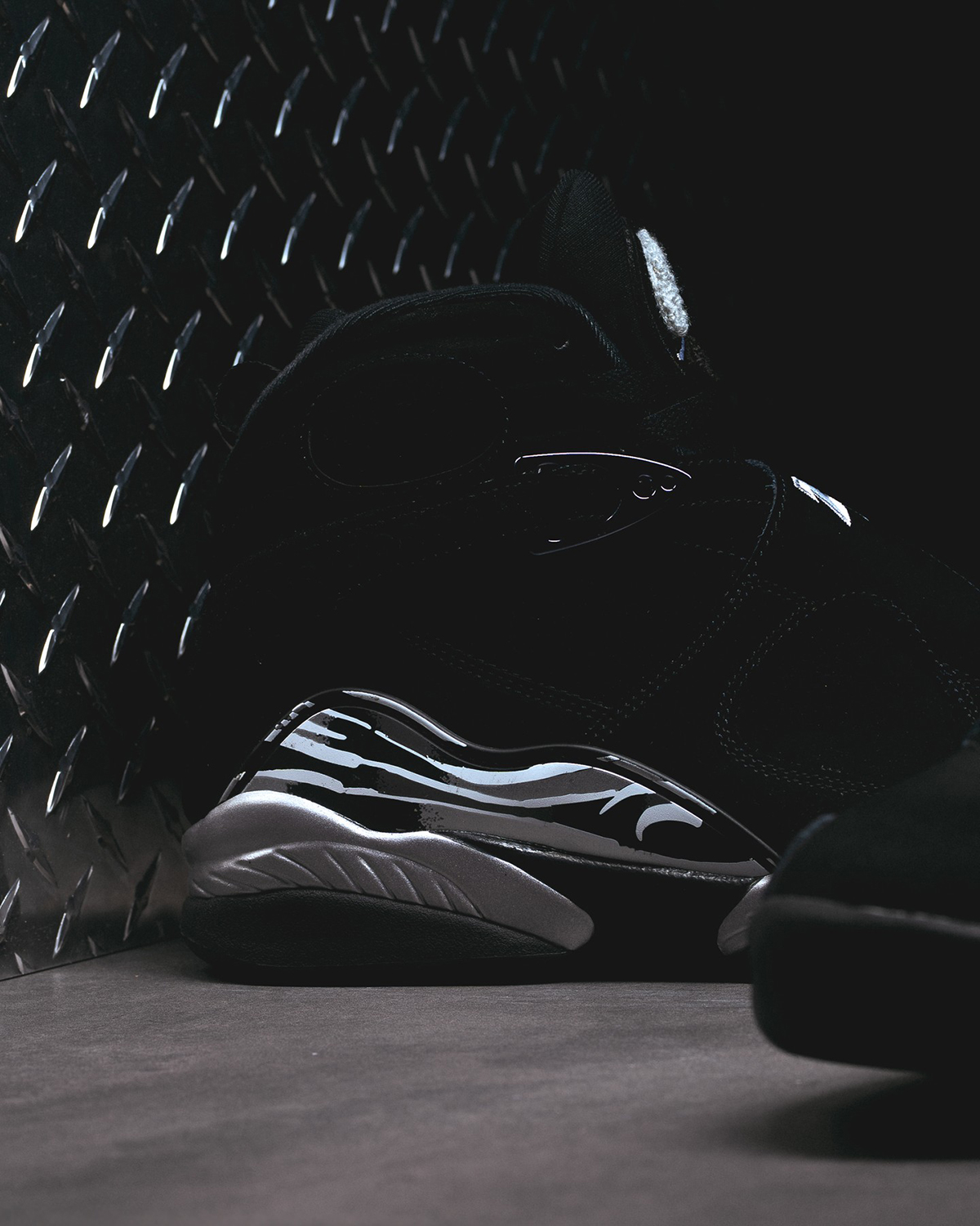 Air Jordan 8 Chrome Release Date 5