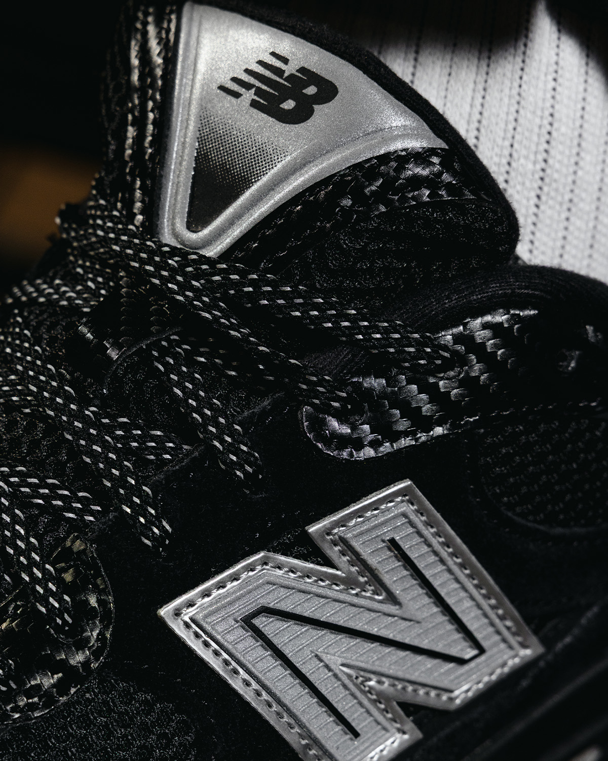 Dtlr New Balance 2010 Carbon 9