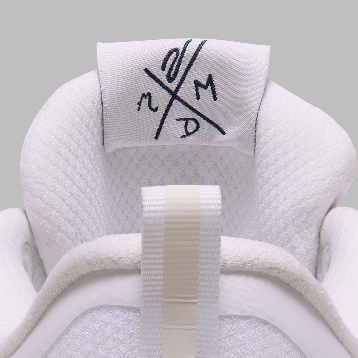 Nike Book 2 Tb White Midnight Navy Metallic Silver Iz2372 107 10