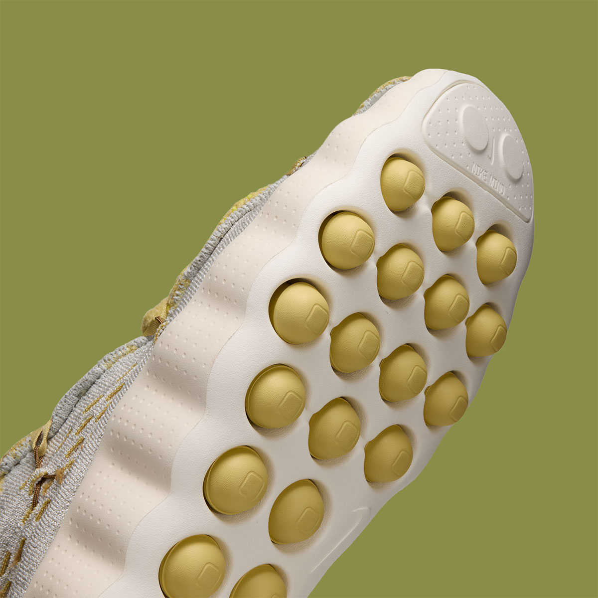 Nike Mind 002 Flyknit Light Bone Infinite Gold Wheat Saturn Gold Ir2176 003 7