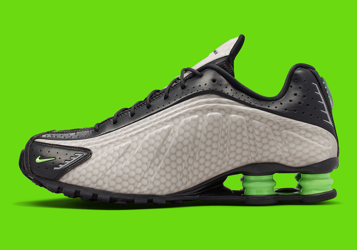 Nike Shox R4 Sp Reflective Grey Haze Black Metallic Silver Lime Glow Ir1946 001 2