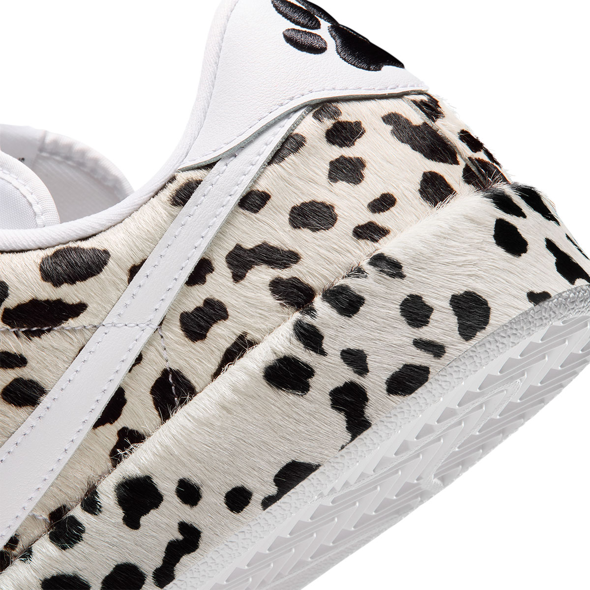 Nike Tennis Classic Chew Dog Ja8560 100 7