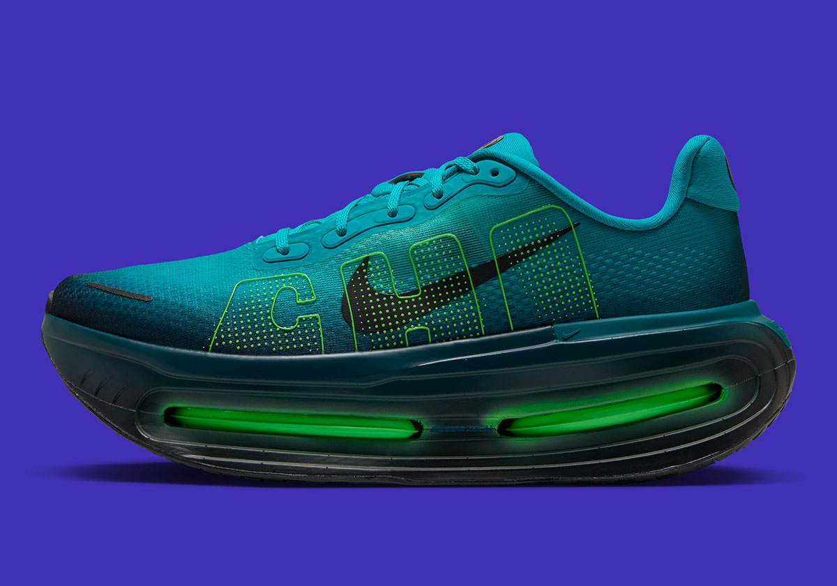 Nike Vomero Premium Chicago Marathon Iv6297 300 2