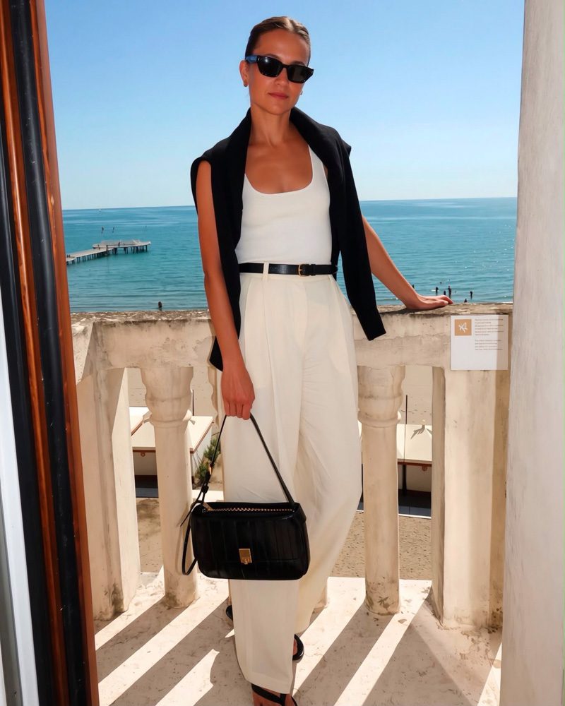 Ferragamp Cara Bag 15