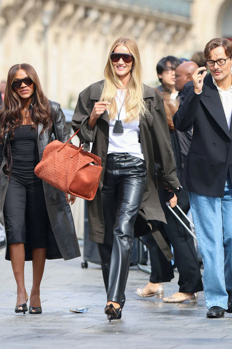 Rosie Huntington Whiteley Bottega Veneta Barbara Bag 3