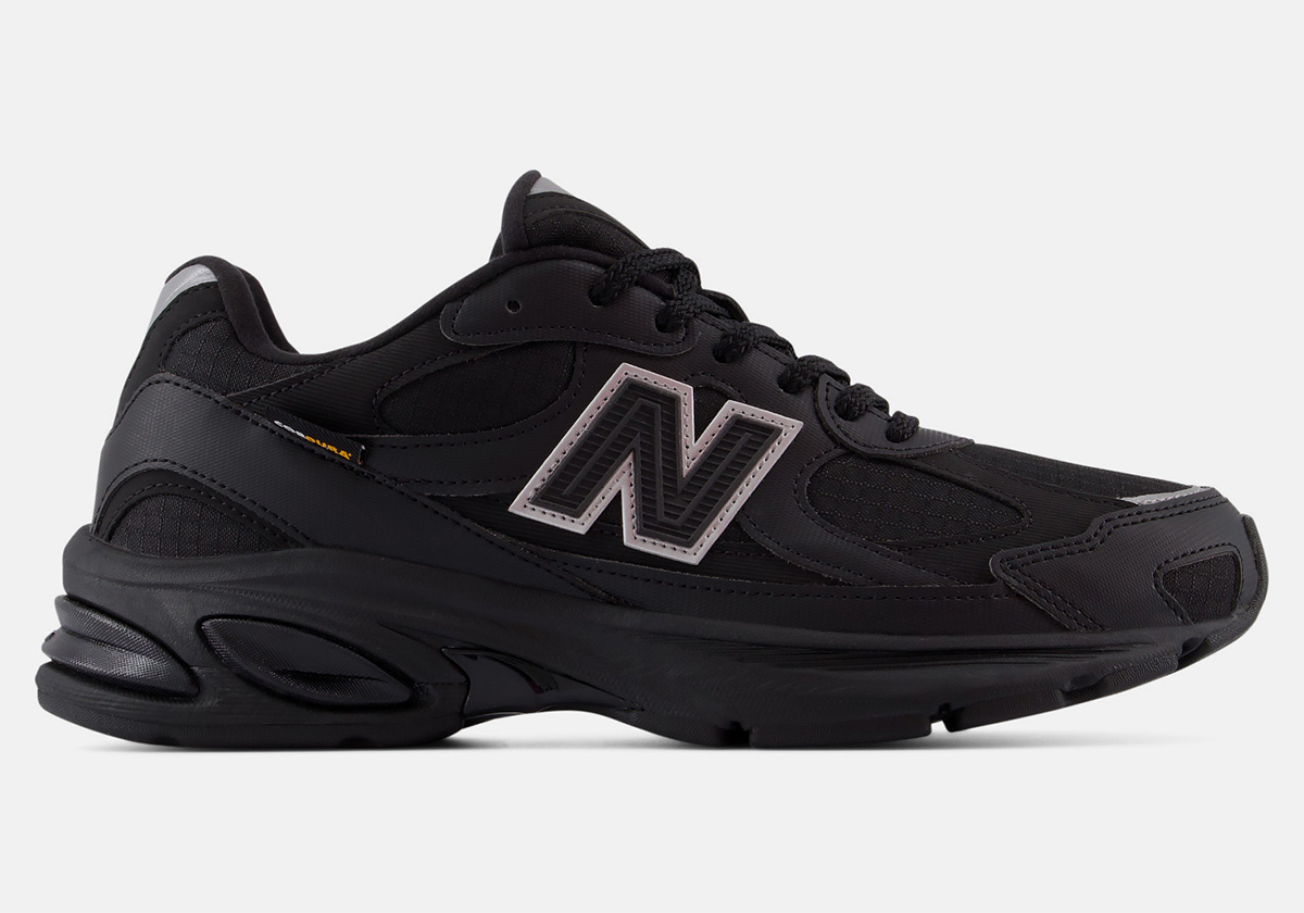 New Balance 2010 Cordura Black 1