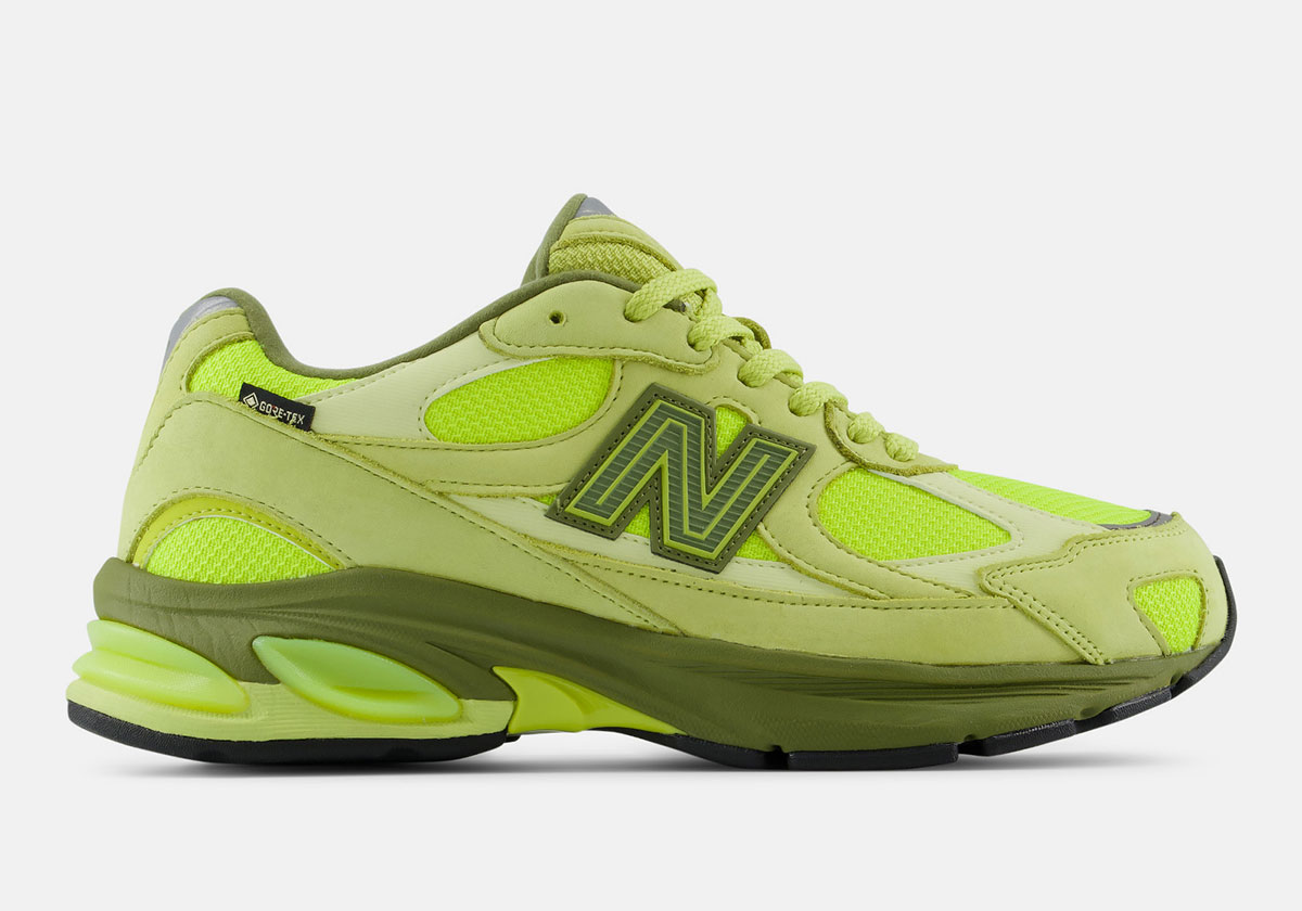 New Balance Abzorb 2010 Gore Tex Neon Green 1