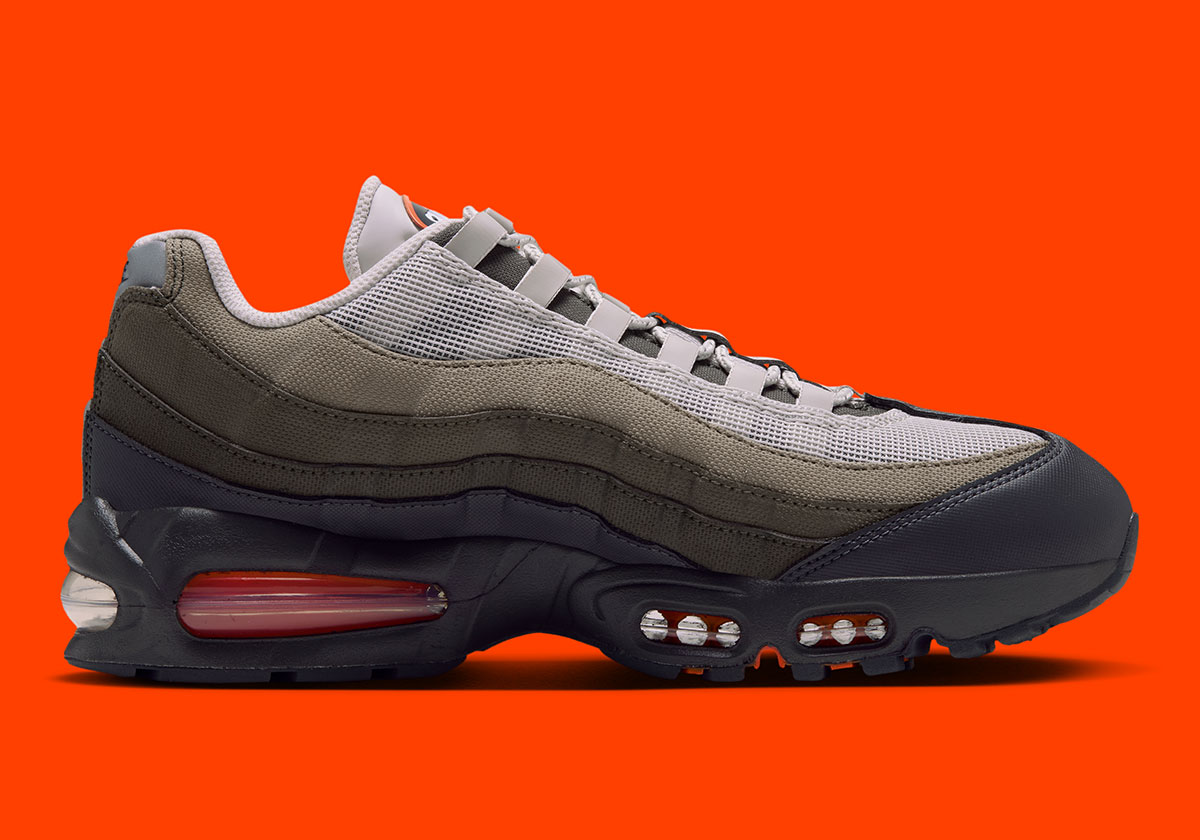 Nike Air Max 95 Light Bone Anthracite Dark Loden Safety Orange Iq7128 003 4
