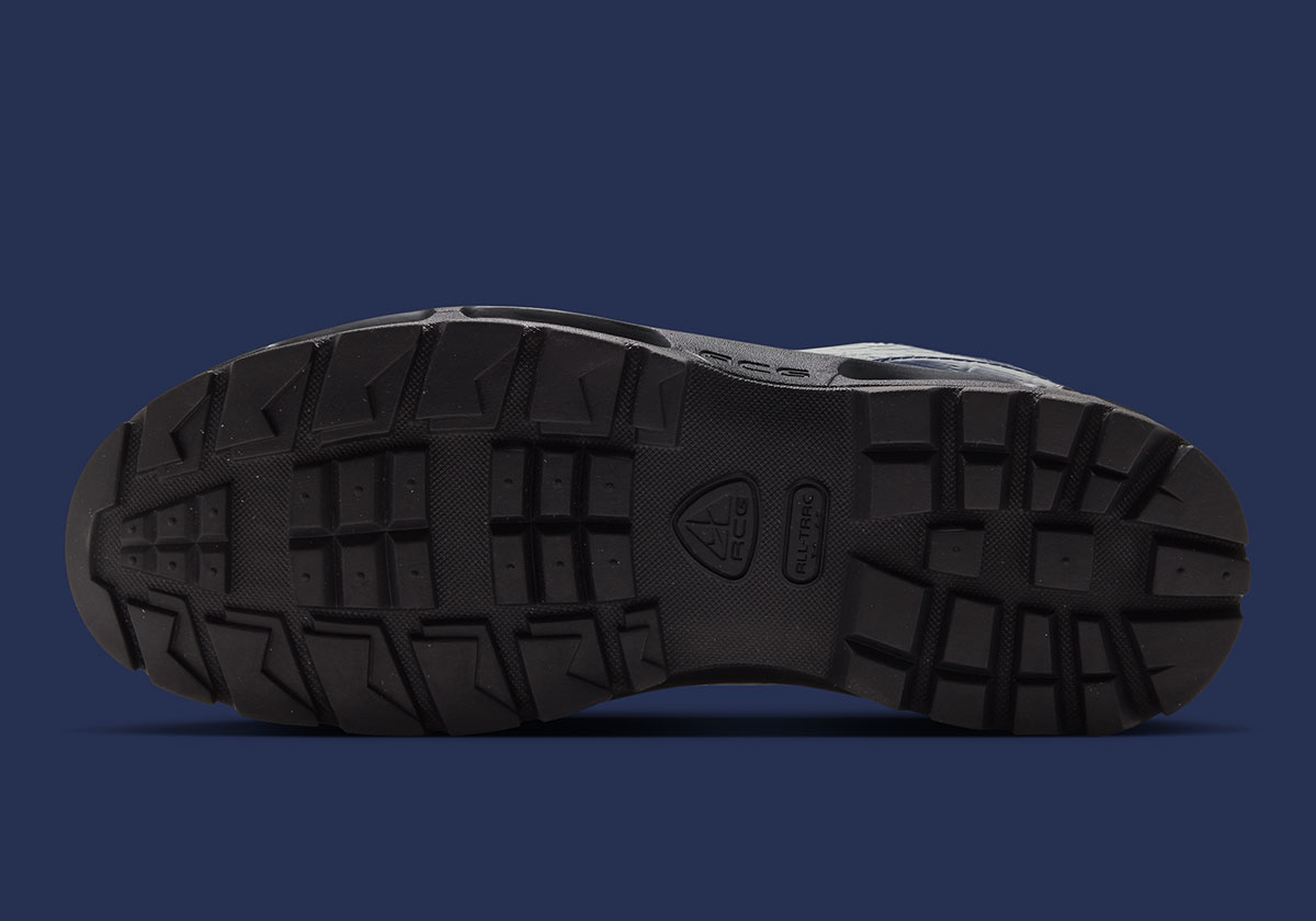 Nike Air Max Goadome Low Midnight Navy Croc Skin Iv4517 400 1