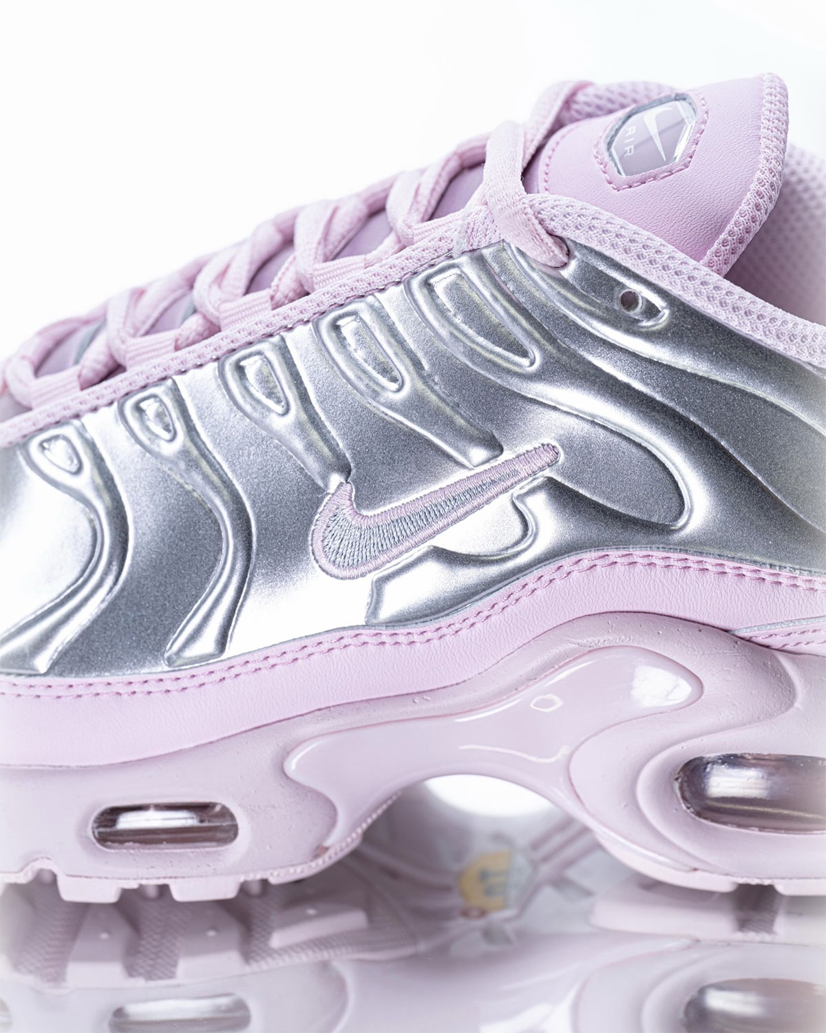 Nike Air Max Plus Metallic Silver Pink Iv2840 600 4