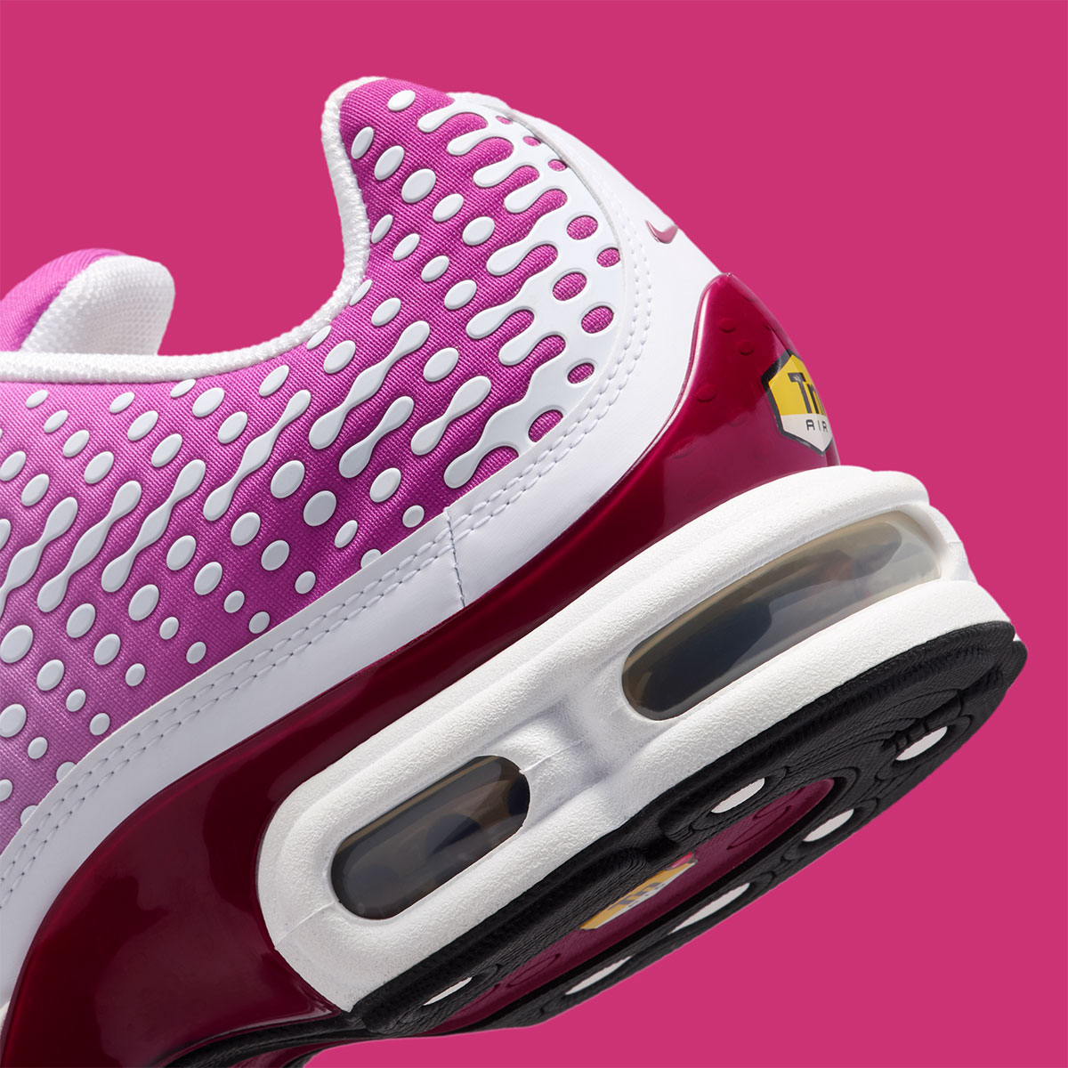 Nike Air Max Plus Vii Raspberry Red Metallic Gold Hq2197 601 9