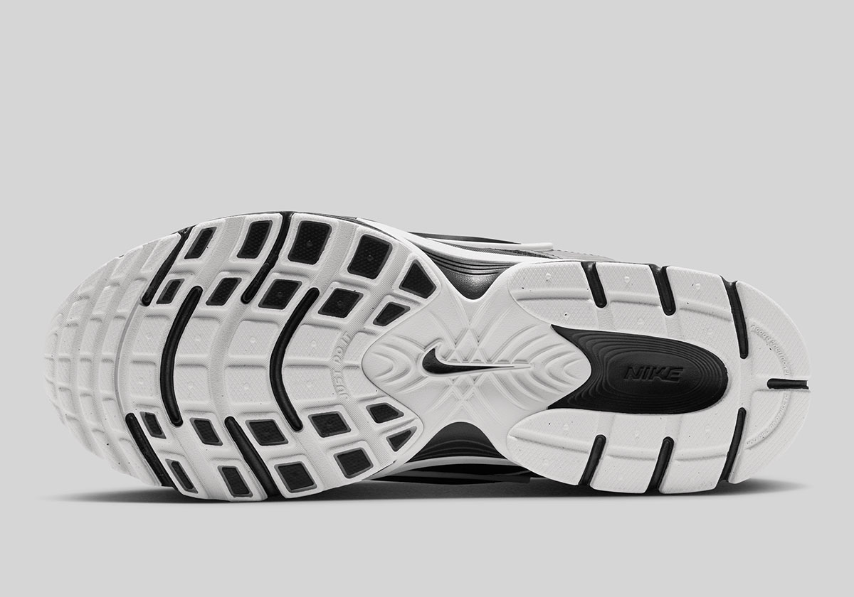 Nike V5 Rnr Womens Black White Hq7901 010 3
