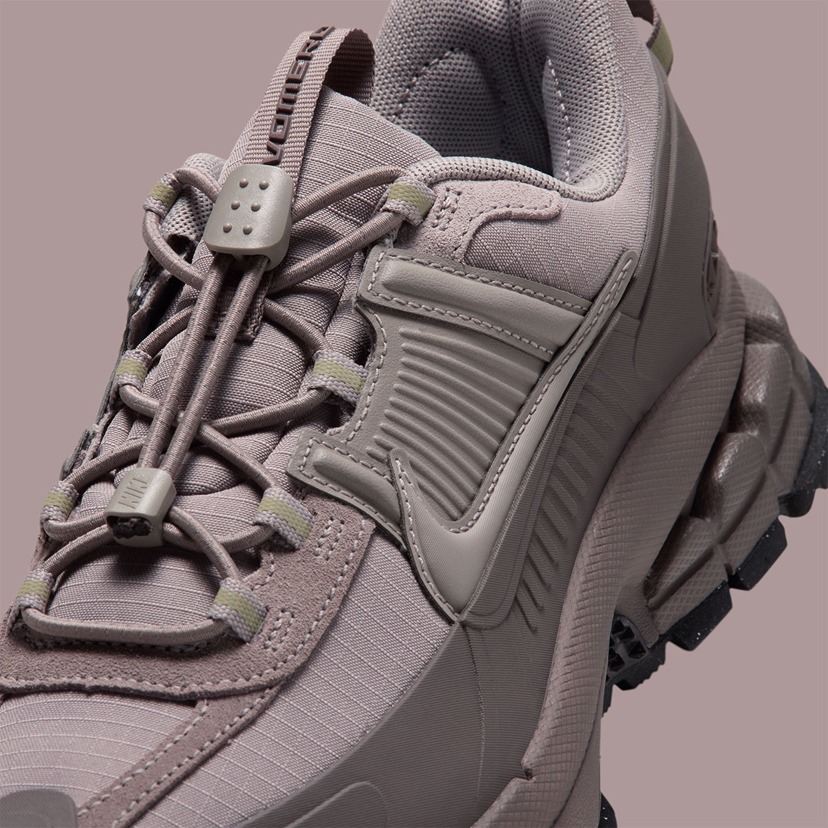 Nike Zoom Vomero 5 Roam Cave Stone Olive Aura Hq2181 201 8