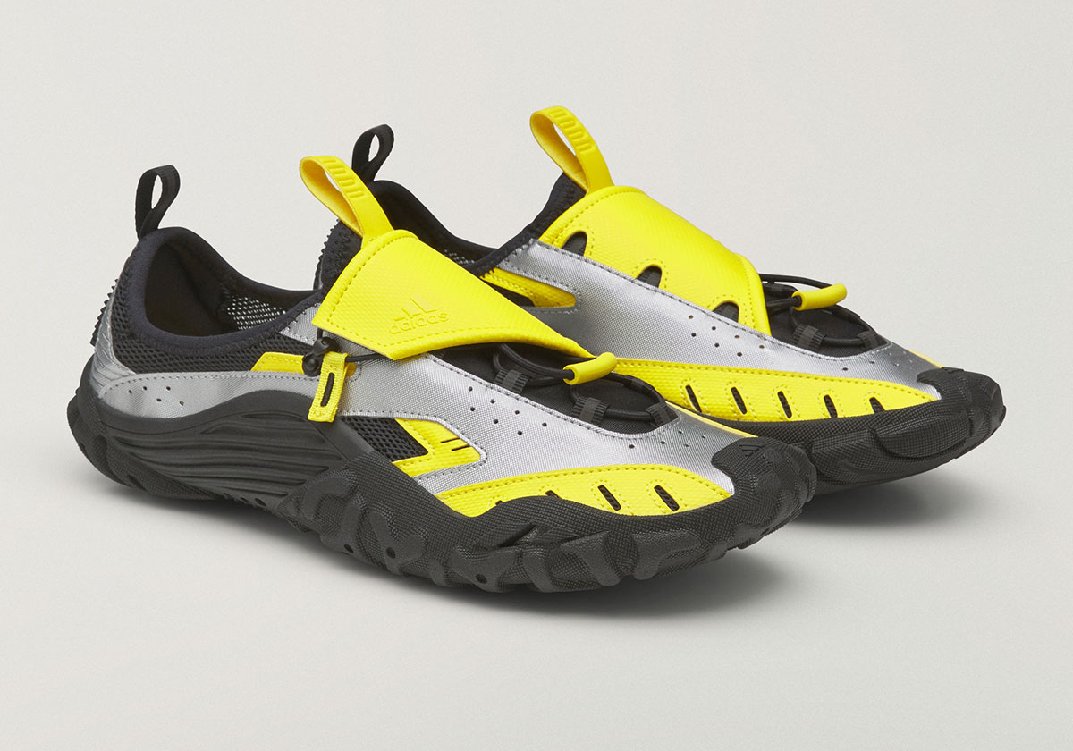Pharrell Adidas Watermoc Black Silver Yellow Lb2842 1