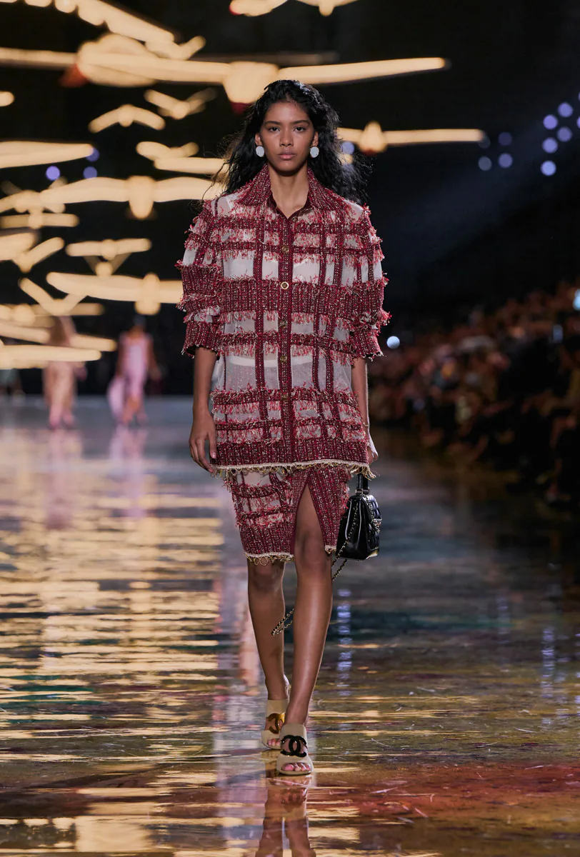 CHANEL SPRING 2027 LOOKS 16