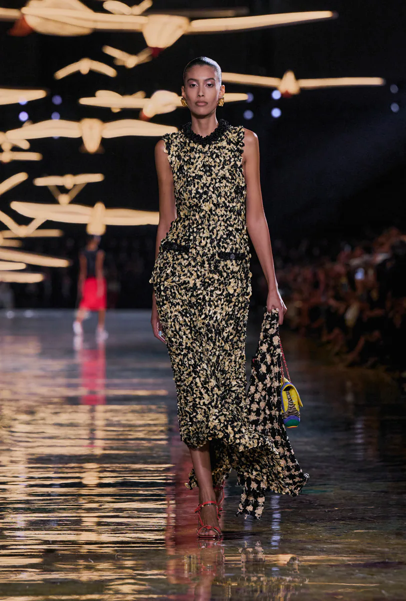 CHANEL SPRING 2027 LOOKS 21