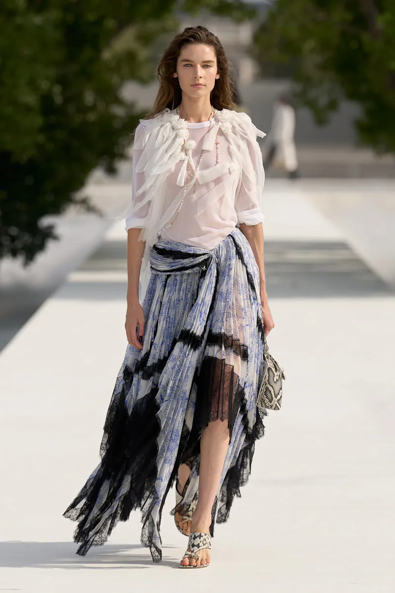 Dior Spring 2027 Looks 12