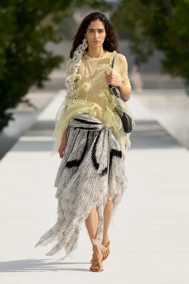 Dior Spring 2027 Looks 16