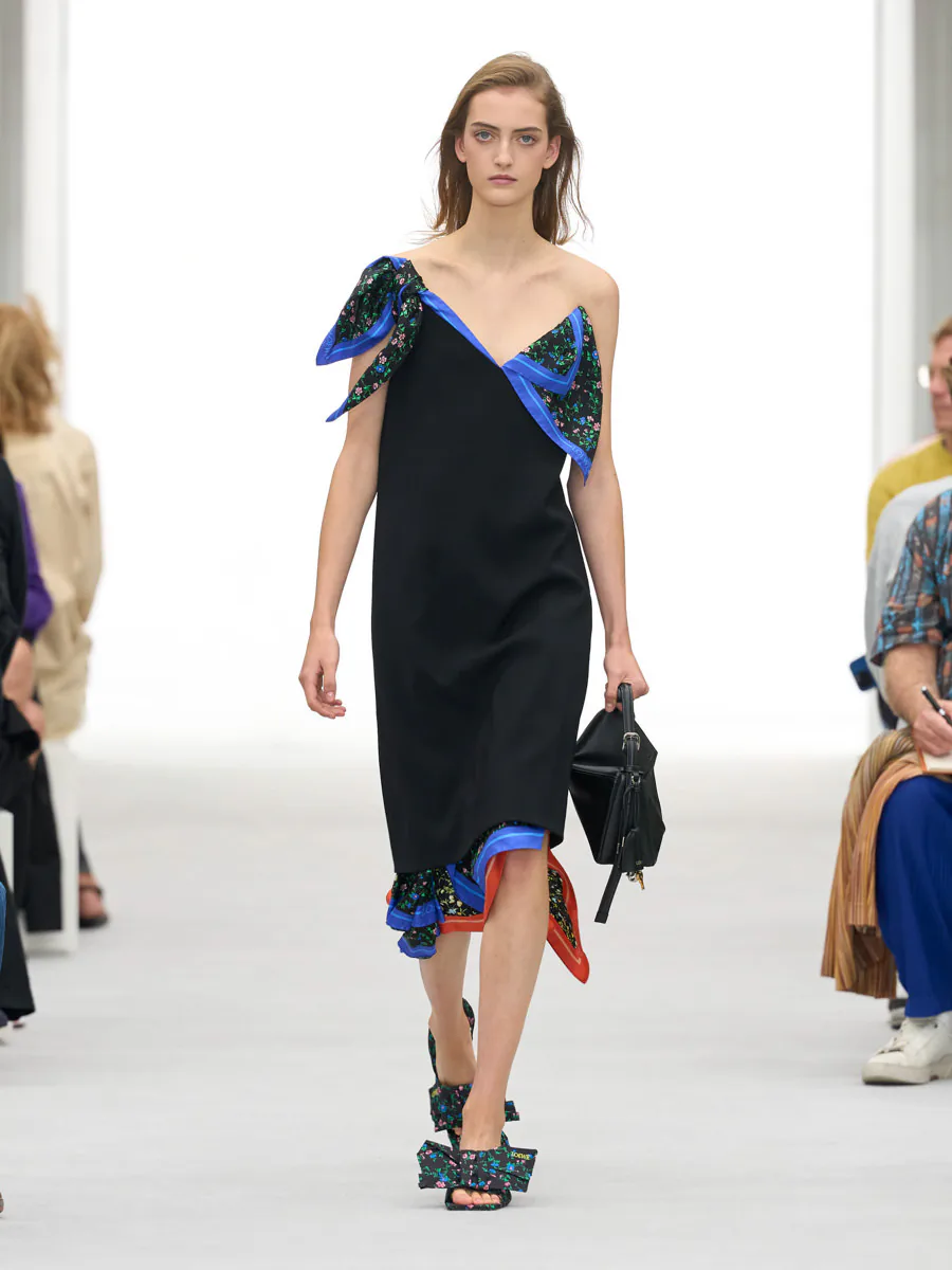 LOEWE SPRING 2027 Looks 11