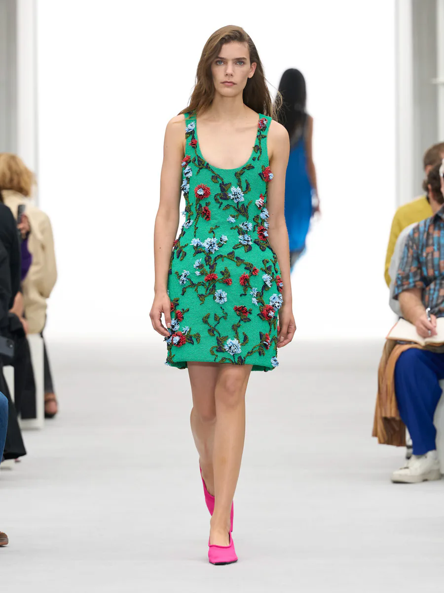 LOEWE SPRING 2027 Looks 15