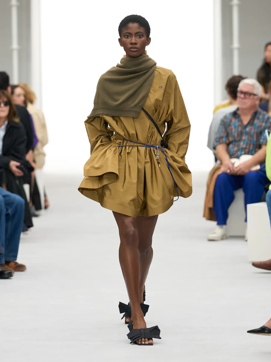 LOEWE SPRING 2027 Looks 2