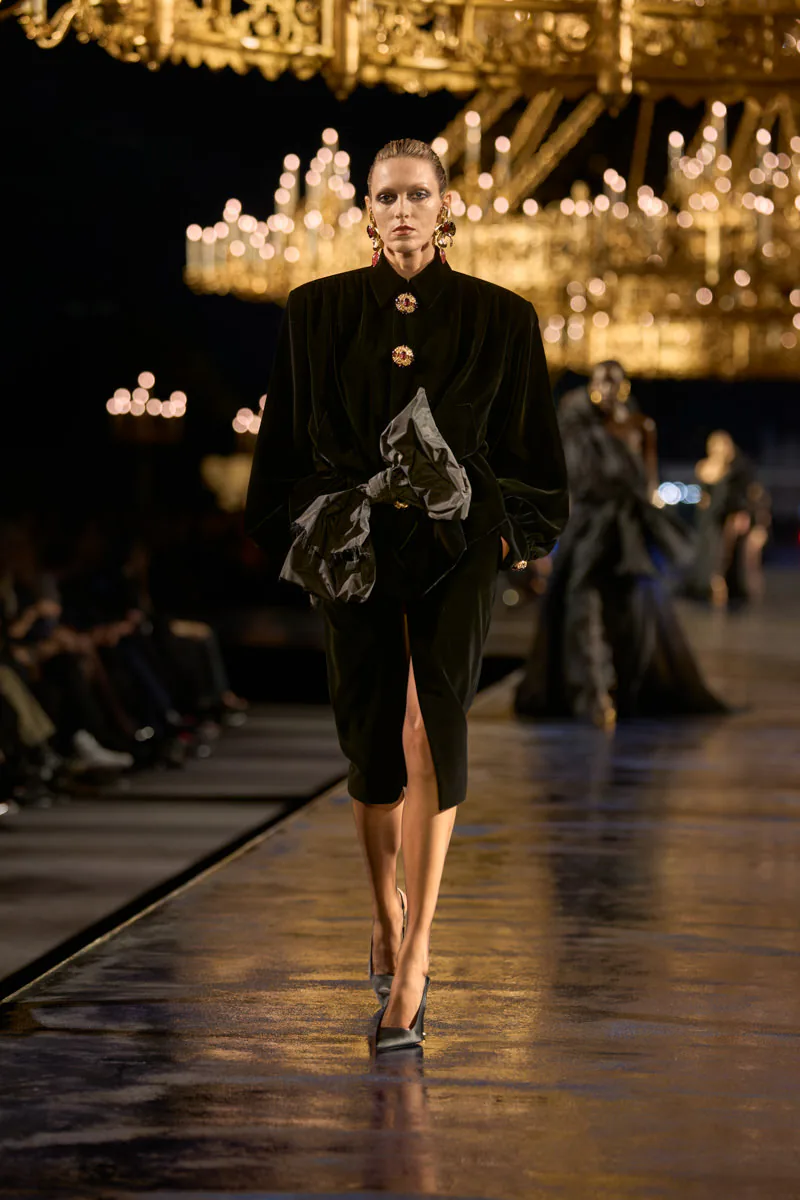 SAINT LAURENT LOOKS 16
