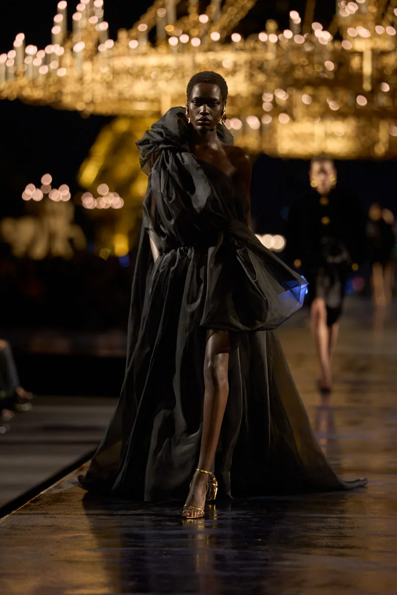 SAINT LAURENT LOOKS 17