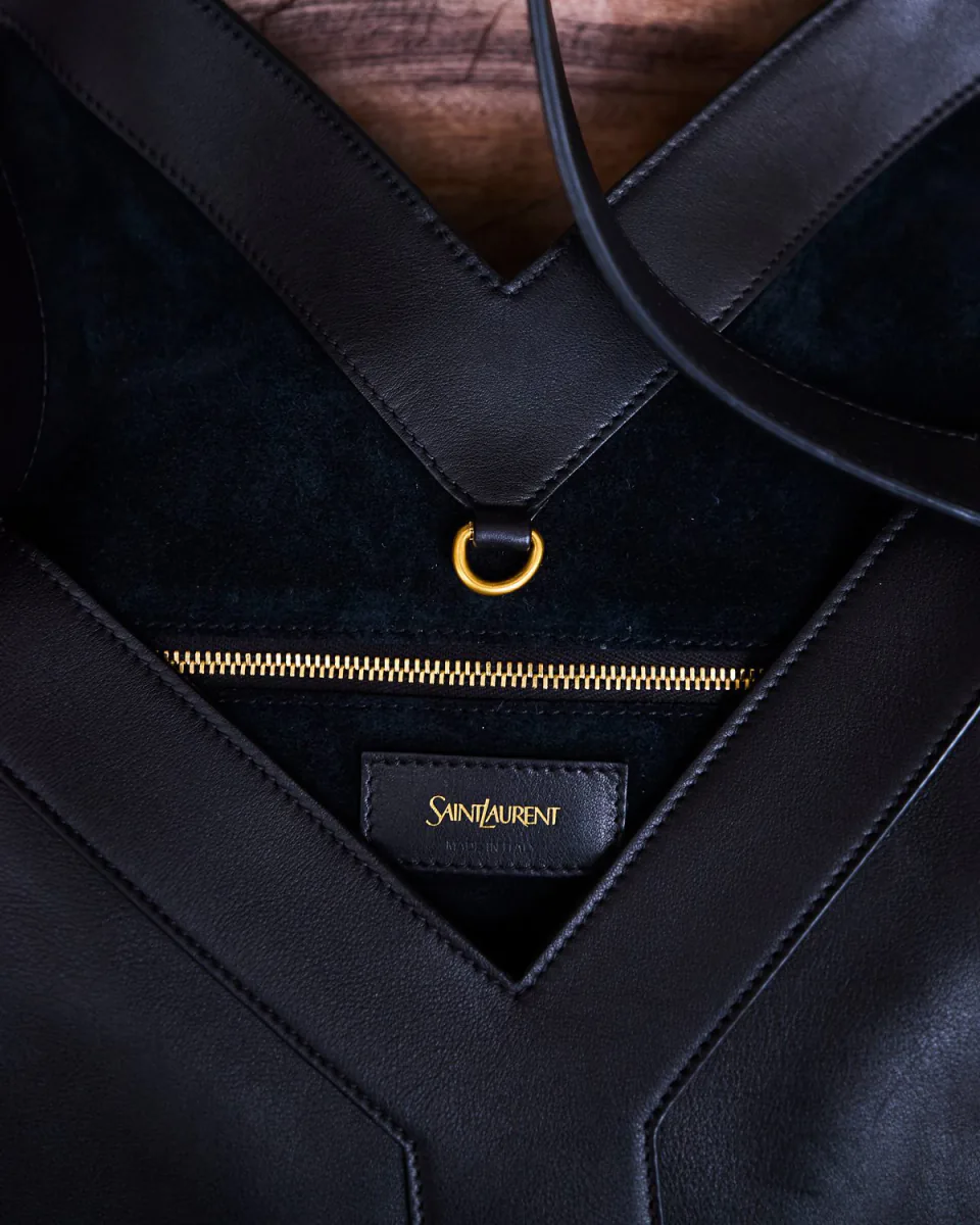 Saint Laurent Y Tote Zipper Detail