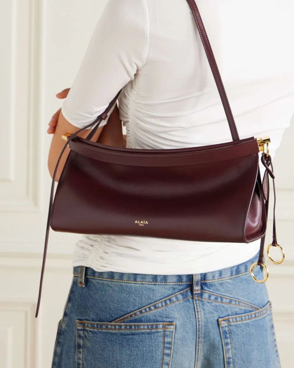 Alaïa Click E/W medium leather shoulder bag - burgundy - One Size