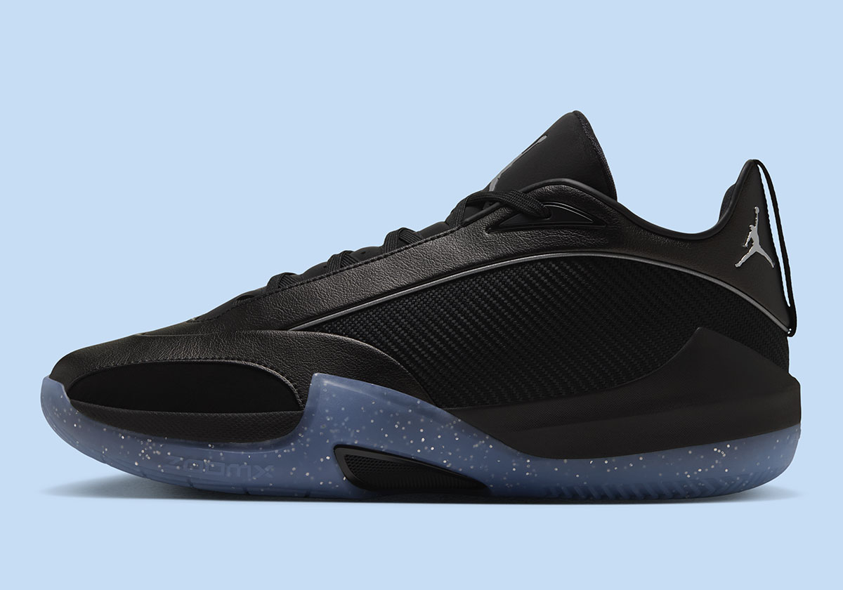 Jordan Triangle Black Metallic Silver Ib1154 002 2