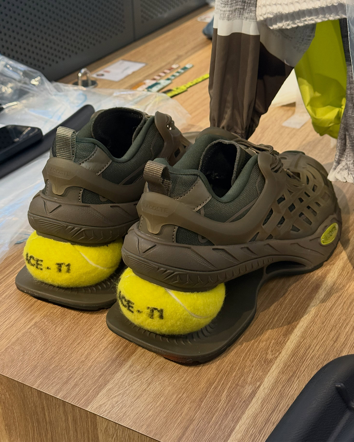 Lacoste Tennis Ball Sneaker Ace T 3