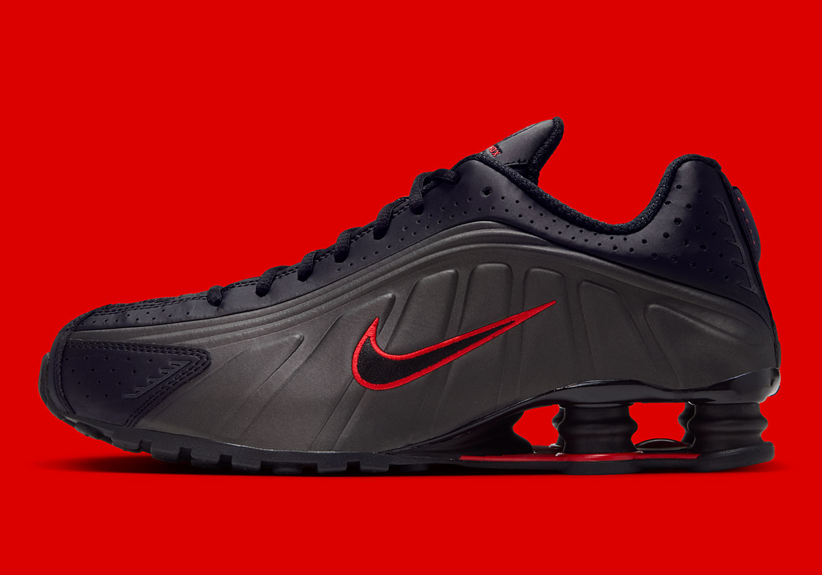 Nike Shox R4 Black Challenge Red Hq1988 015 2