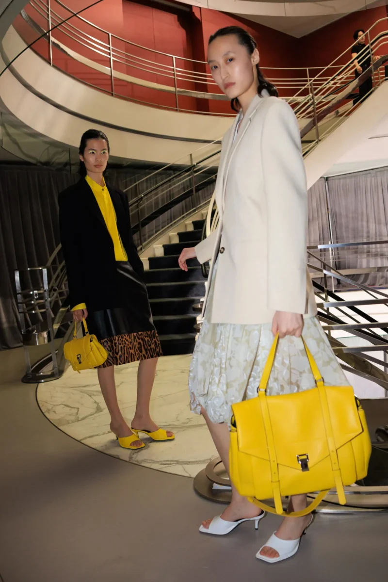 proenza vogue business inline 1